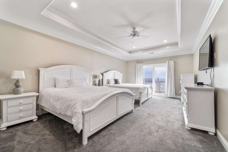 Large Master Suite with 2 Kings- Level 2