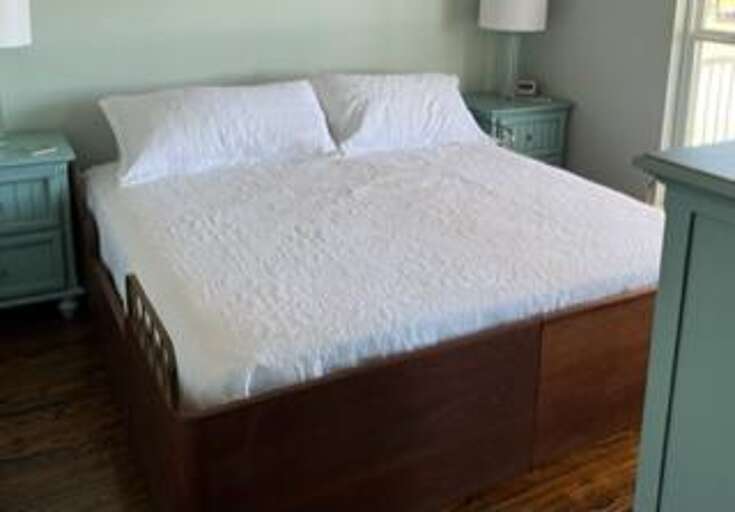 King-size Ships Berth Bed 