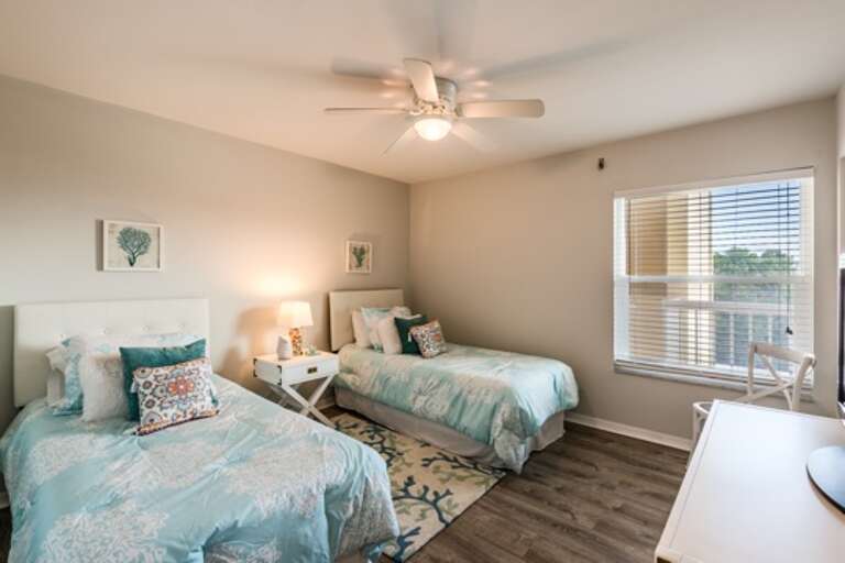 Guest Bedroom - 2 Twins Guest Bedroom - 2 Twins
