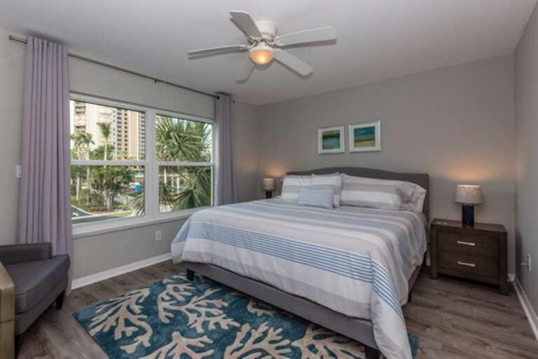 Master Bedroom - King Master Bedroom - King