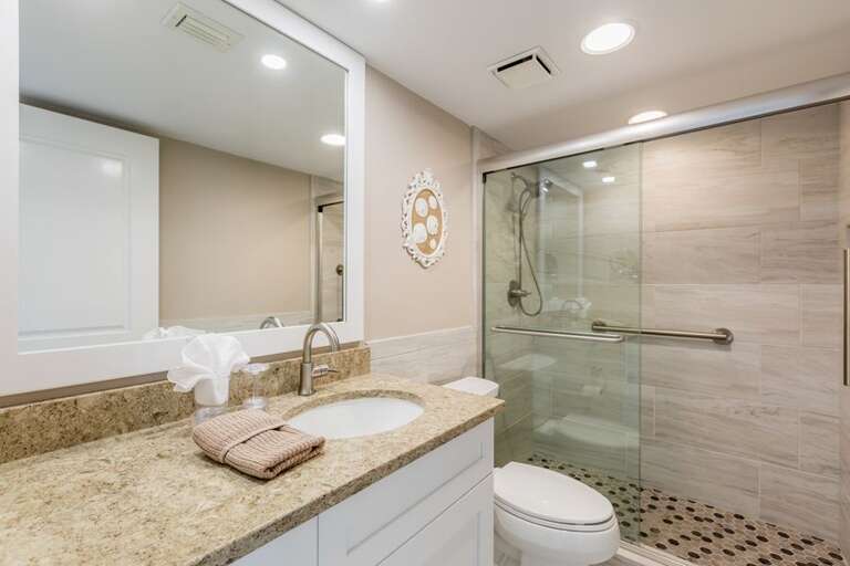 Master Bathroom Master Bathroom