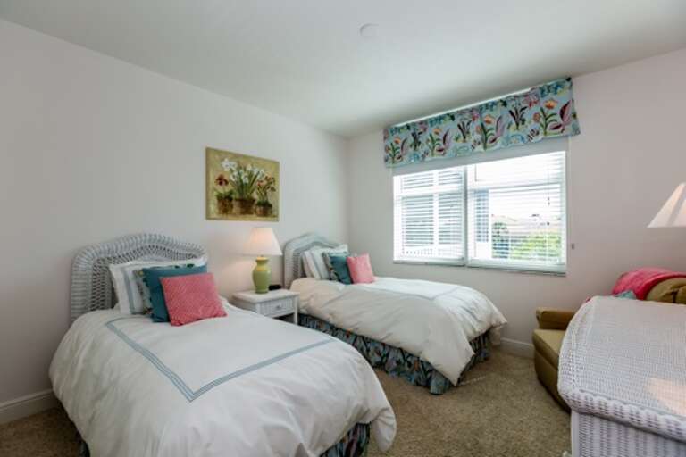 Guest Bedroom - 2 Twins