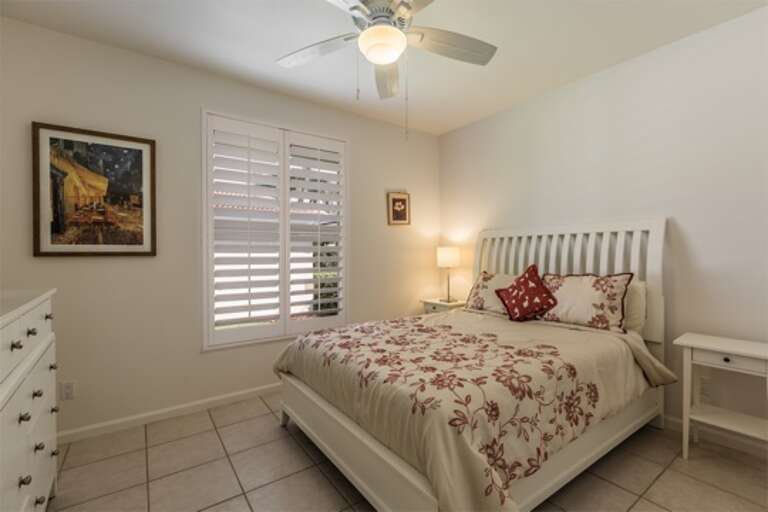 Guest Bedroom 1 Guest Bedroom 1