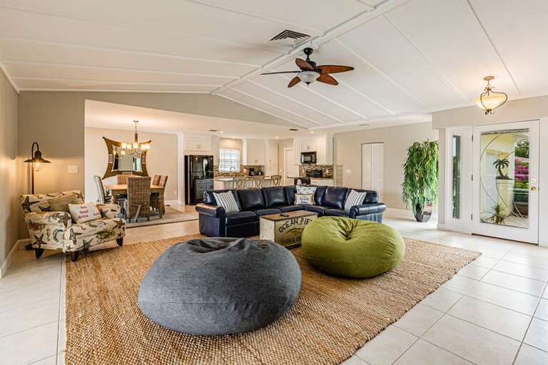 Living Area Living Area