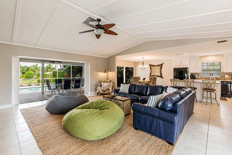 Living Area Living Area
