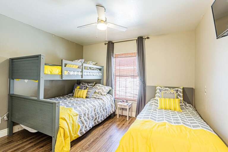 Guest Bedroom Guest Bedroom