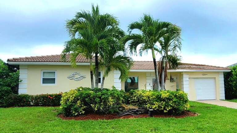 Rose Ct, 808 Rose Ct, 808