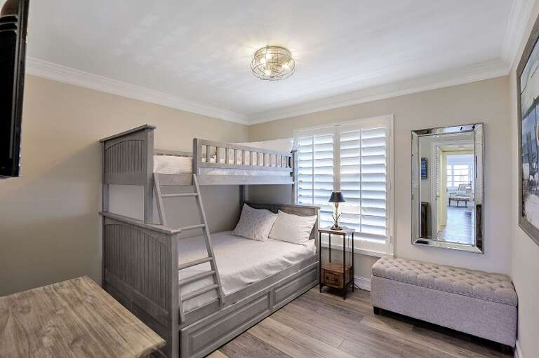 Guest Bedroom Guest Bedroom