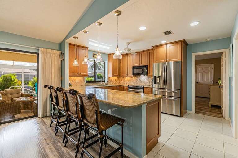 Kitchen/Breakfast Bar