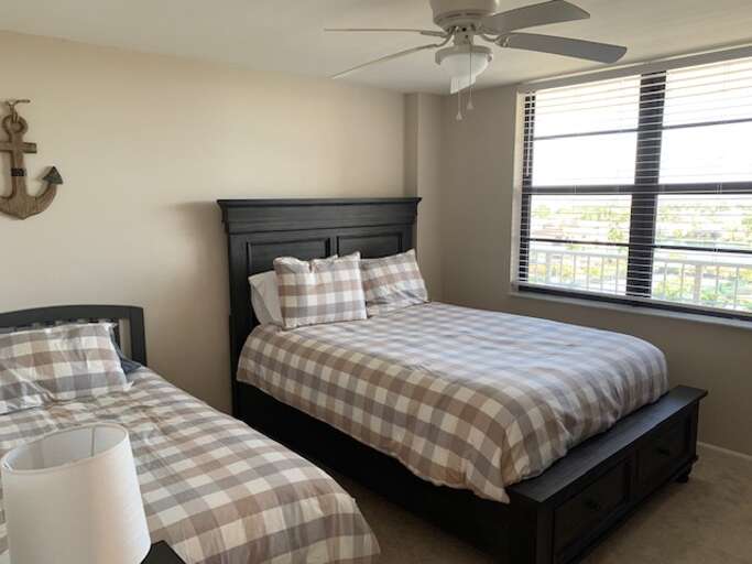 Guest Bedroom Guest Bedroom