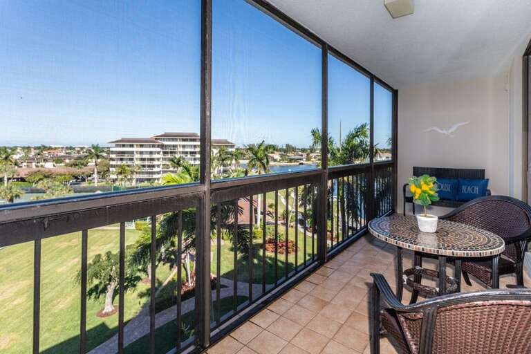 Balcony/View Balcony/View