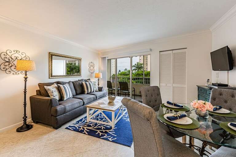 Living Area Living Area