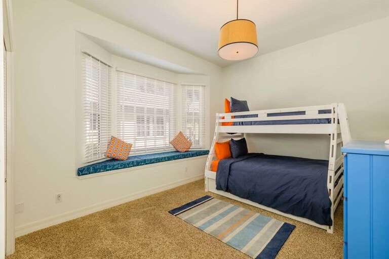 Guest bedroom Guest bedroom