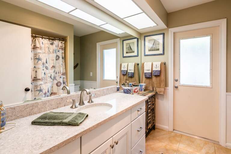 Guest Bathroom
