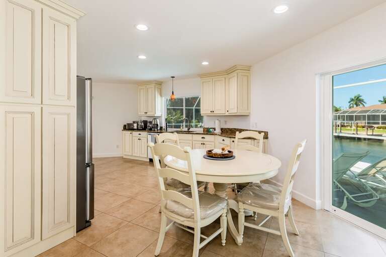 Dinette in kitchen Dinette in kitchen