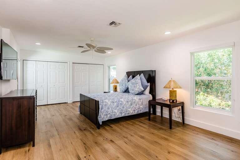 Master Bedroom Master Bedroom
