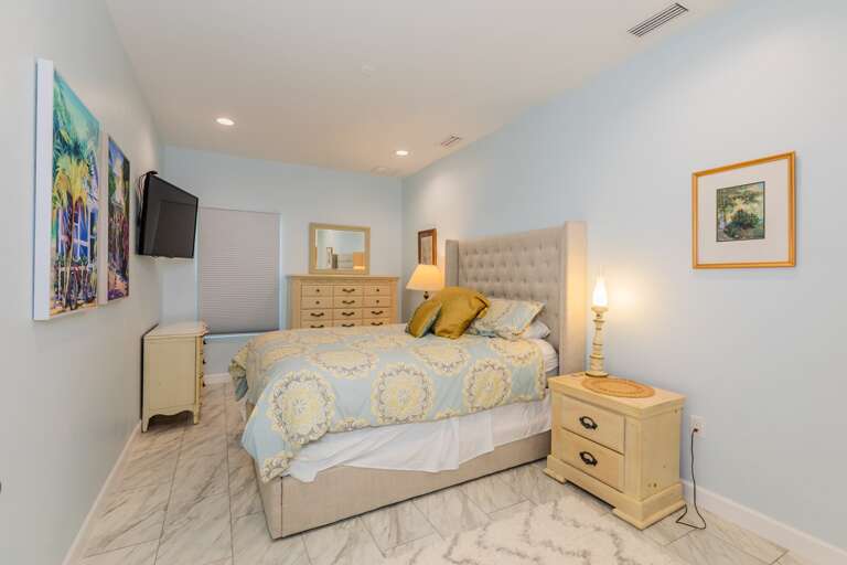 Guest Bedroom Guest Bedroom