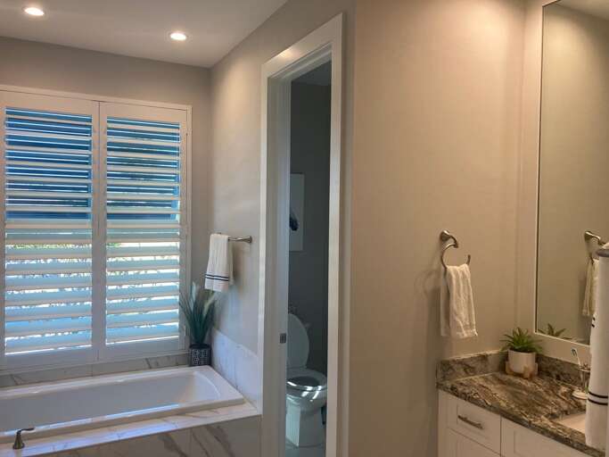 Master Bathroom-soaking tub
