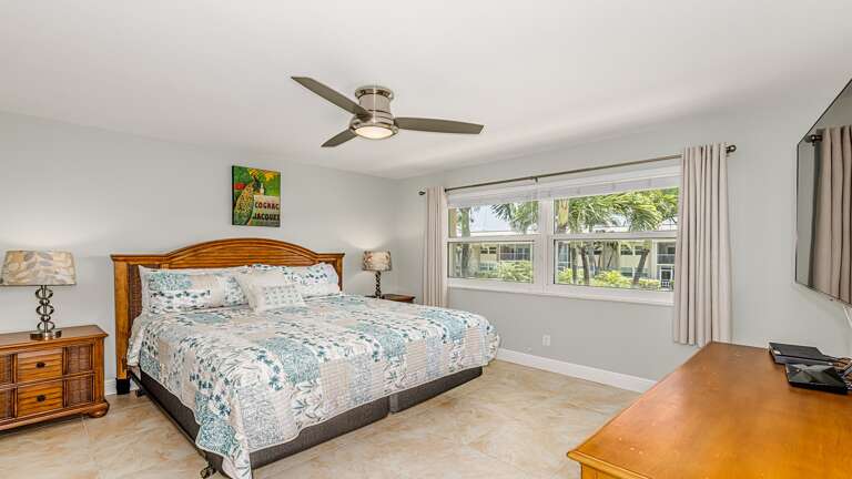 Main Bedroom King Bed