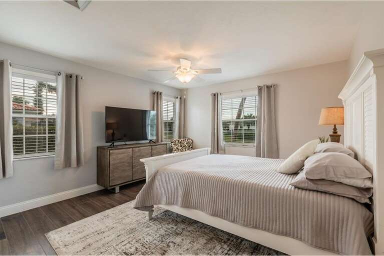 Guest Bedroom 1 Guest Bedroom 1