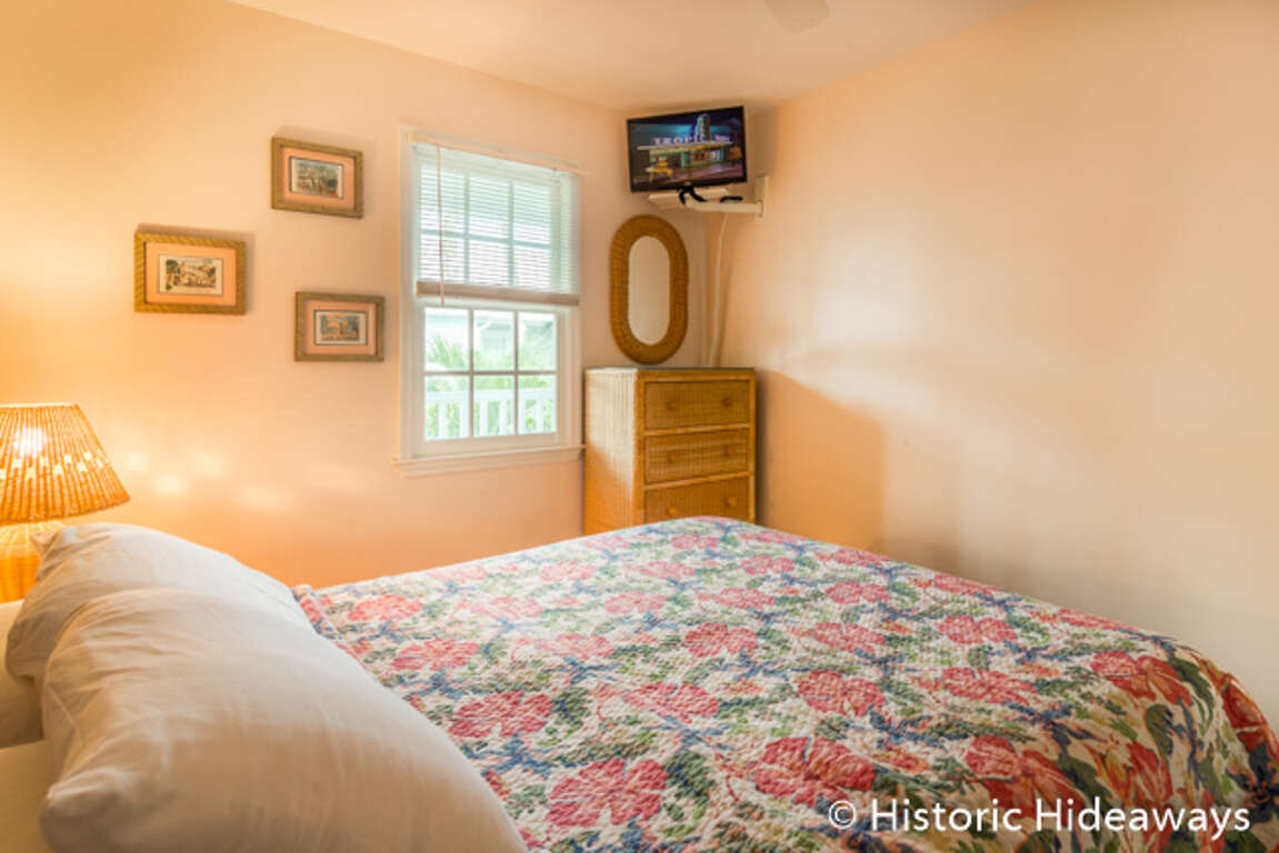 Shipyard Condo with 2 Bedrooms 4 Guests Key West, FL