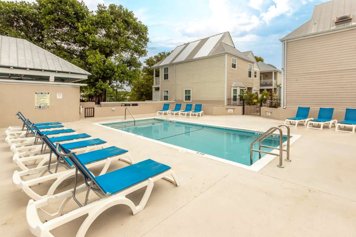 Heated (in season) Pool Heated (in season) Pool