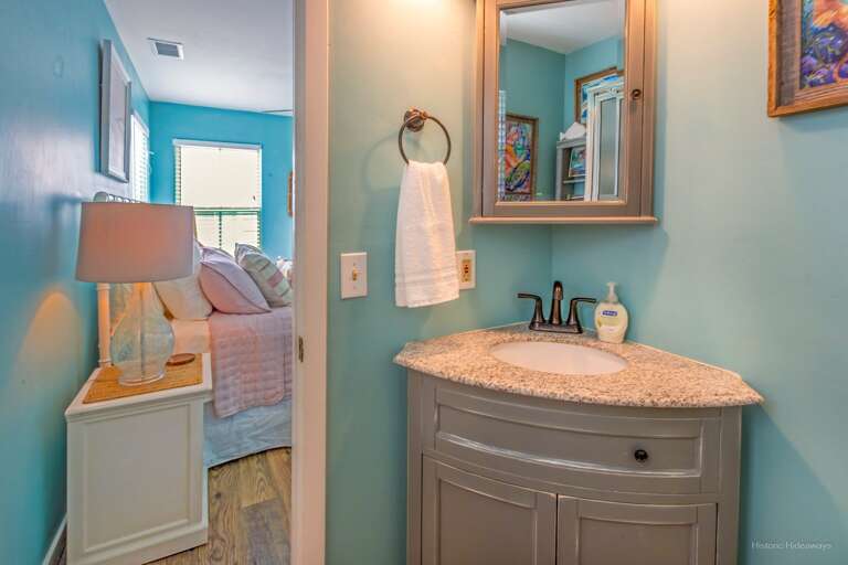 Guest Bedroom Bathroom