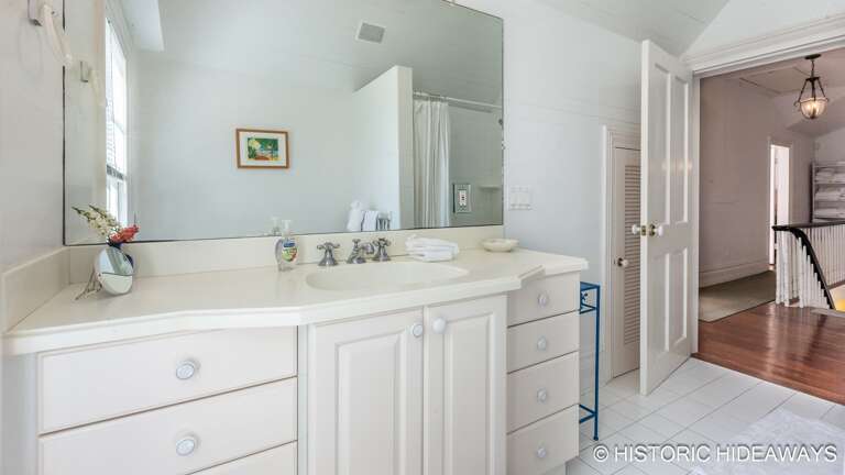 Upstairs Shared Bathroom Upstairs Shared Bathroom