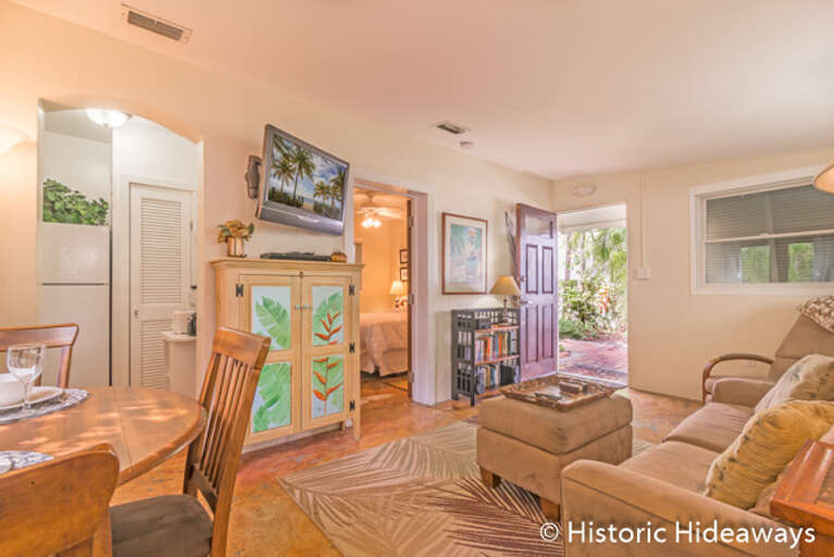 Living Area Living Area