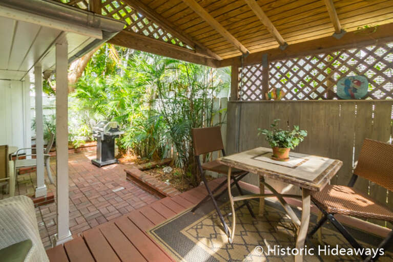 Dining al fresca Dining al fresca