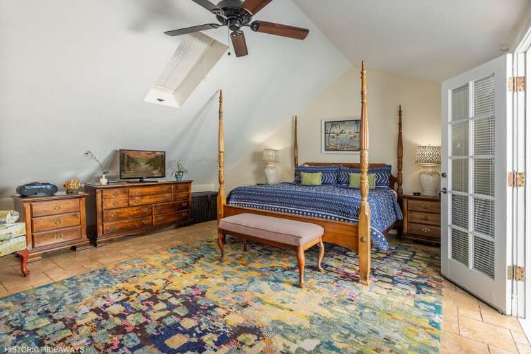 Upstairs Bedroom Upstairs Bedroom