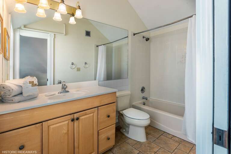 Upstairs Bathroom Upstairs Bathroom