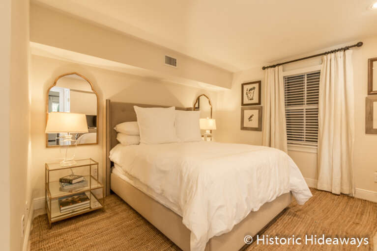 Queen Bedroom Queen Bedroom