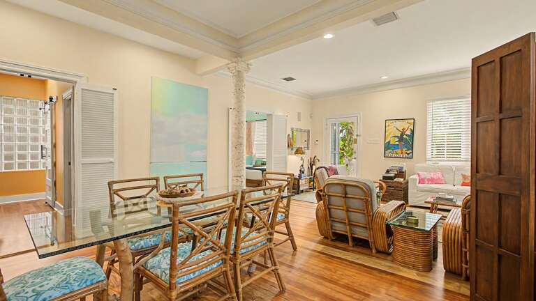 Living / Dining Area