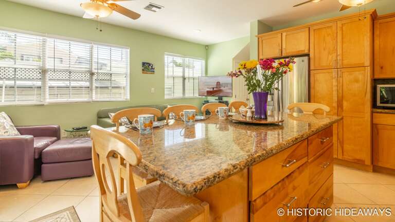 Living / Dining / Kitchen Area Living / Dining / Kitchen Area