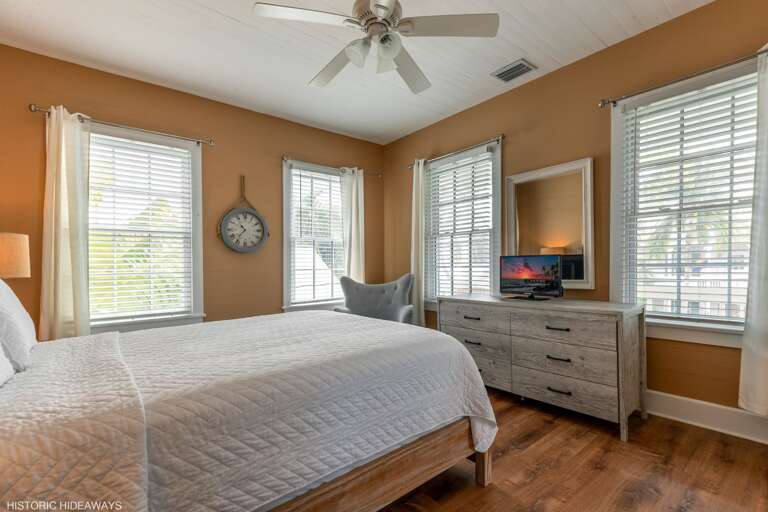 Upstairs Front Bedroom Upstairs Front Bedroom