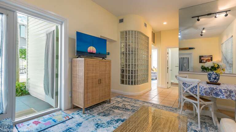 Living / Dining Area