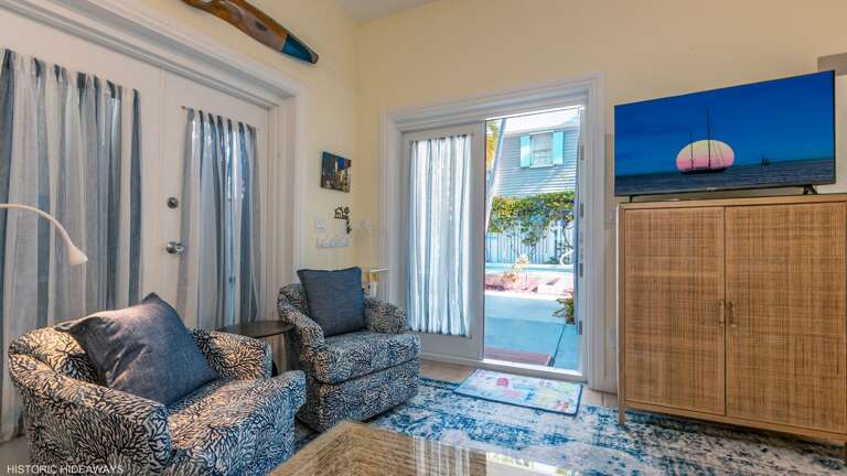 Living / Dining Area